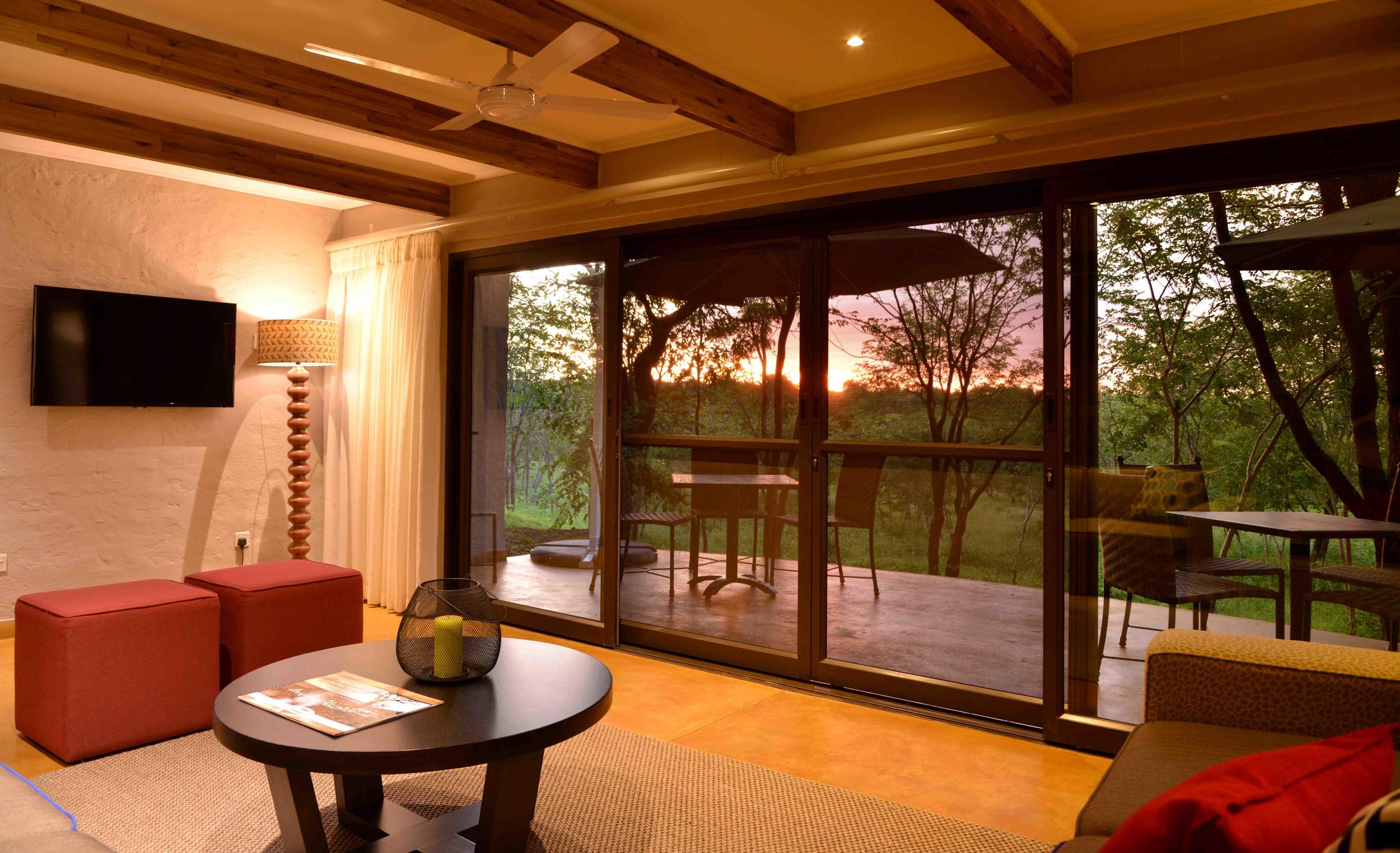 Victoria Falls Safari Suites thumbnail 6